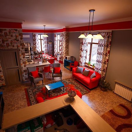 Mountain Road Hostel 阿拉木图 外观 照片