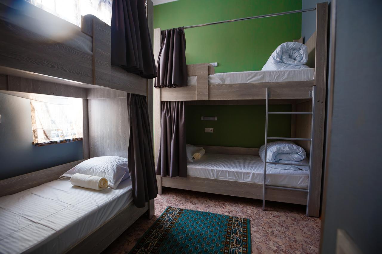 Mountain Road Hostel 阿拉木图 外观 照片
