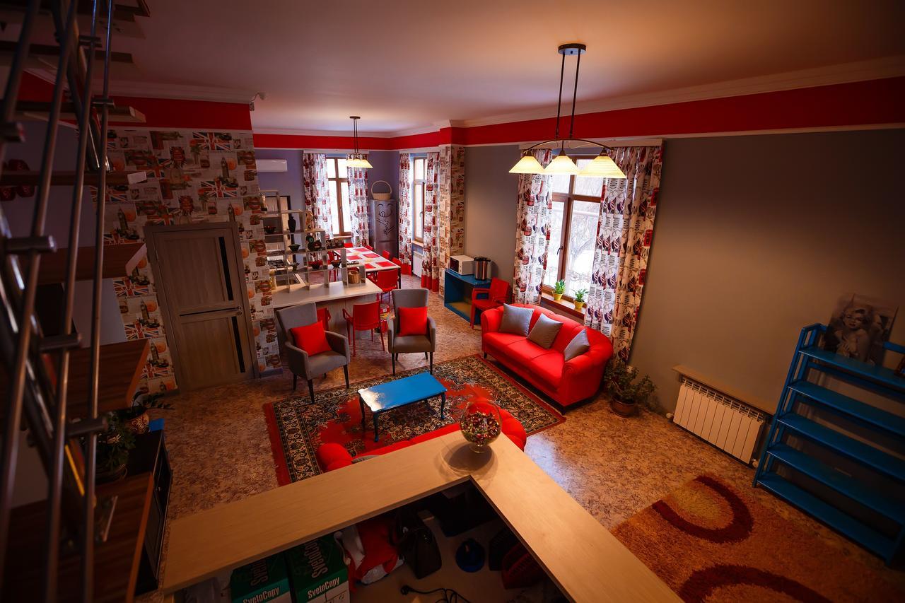 Mountain Road Hostel 阿拉木图 外观 照片