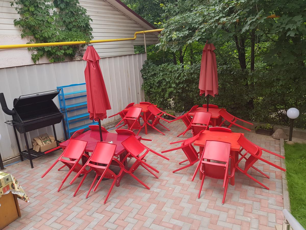 Mountain Road Hostel 阿拉木图 外观 照片